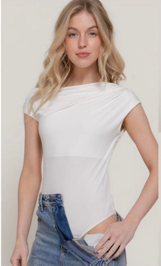 BODY BLANCO ASIMÉTRICO