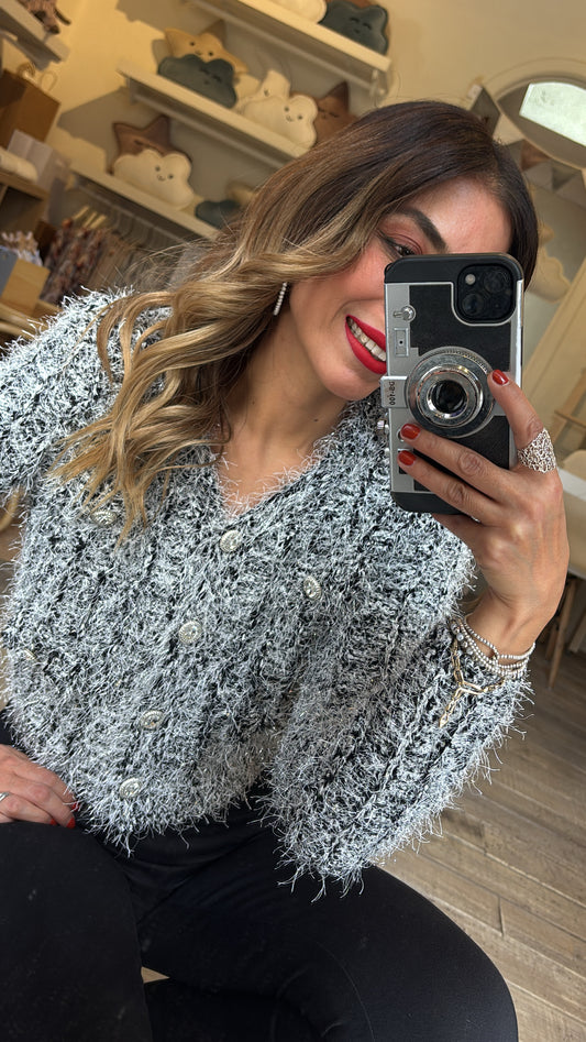 SUÉTER BOTONES NEGRO