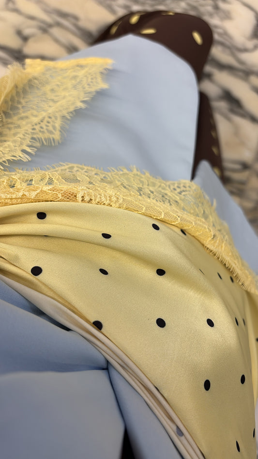 PAREO SATIN OLAN ENCAJE AMARILLO