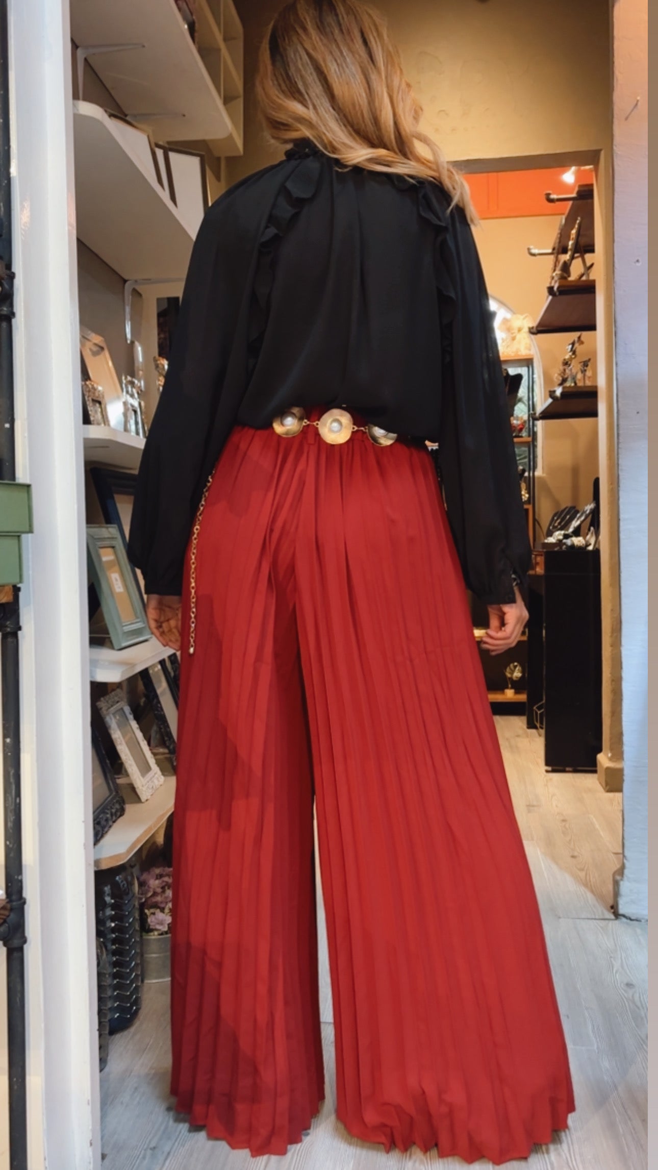 BLUSA NEGRO OLANES