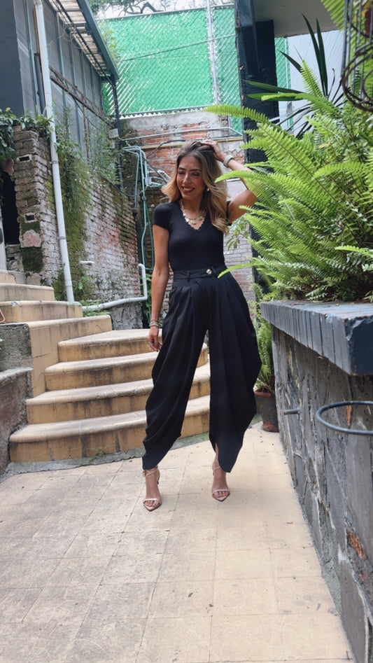 SET BLUSA Y PANTALÓN GLOBO NEGRO