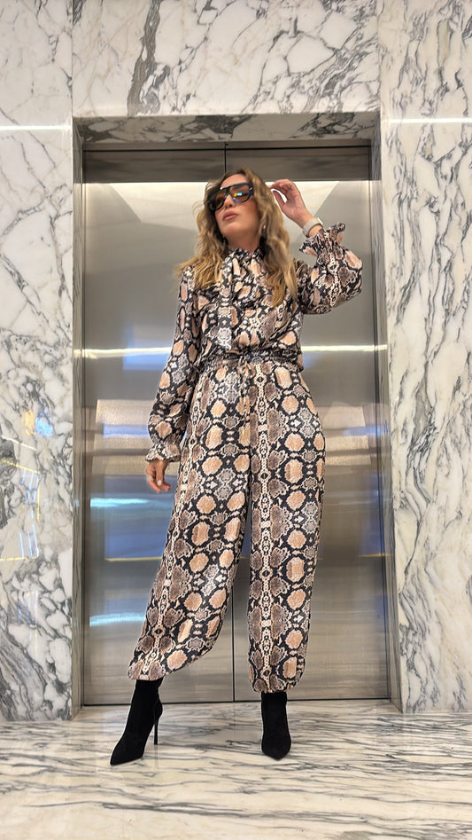 CONJUNTO ESTAMPADO SERPIENTE