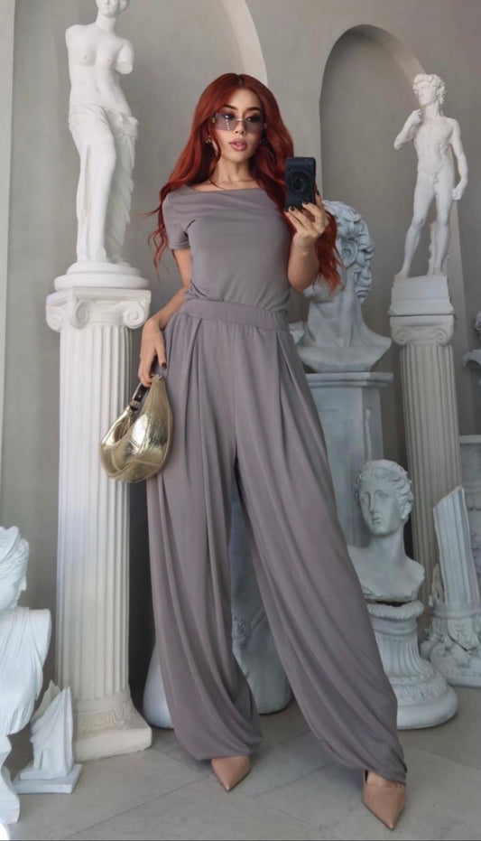 SET BLUSA Y PANTALÓN FLUIDO GRIS