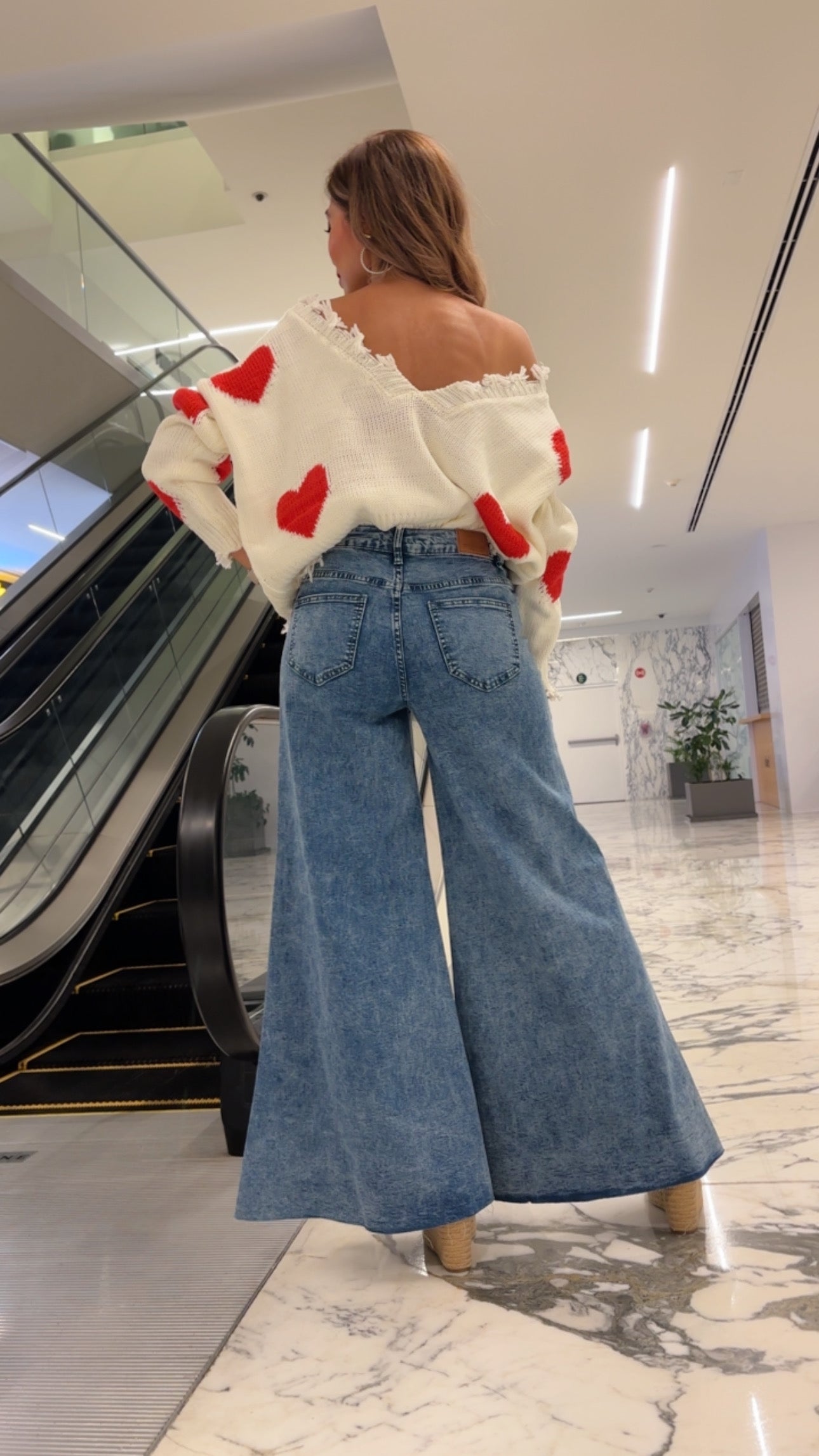 SUÉTER DESHILADO CORAZONES