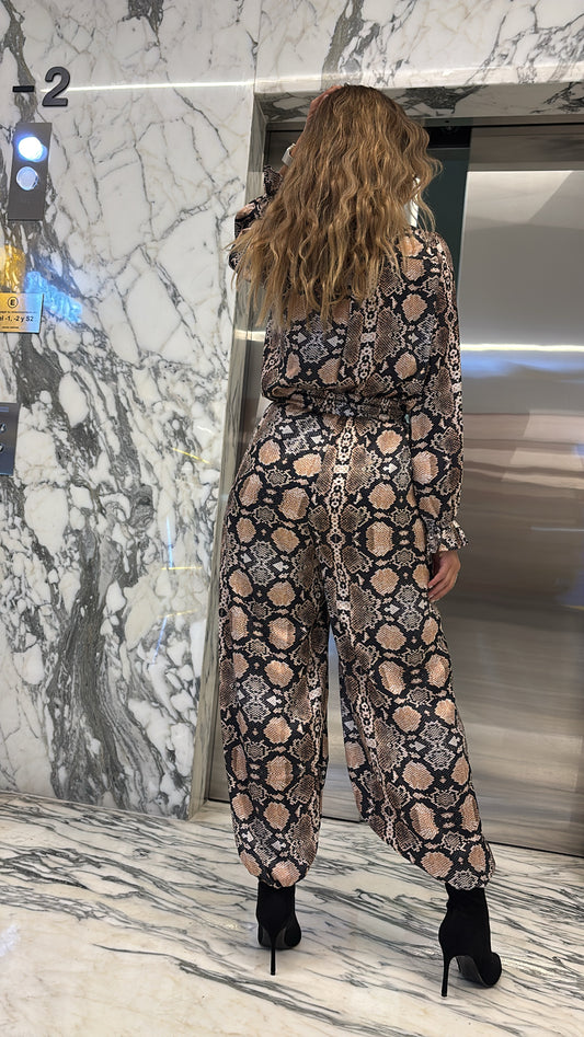 CONJUNTO ESTAMPADO SERPIENTE