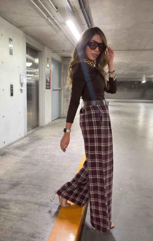 PANTALÓN CUADROS VINO