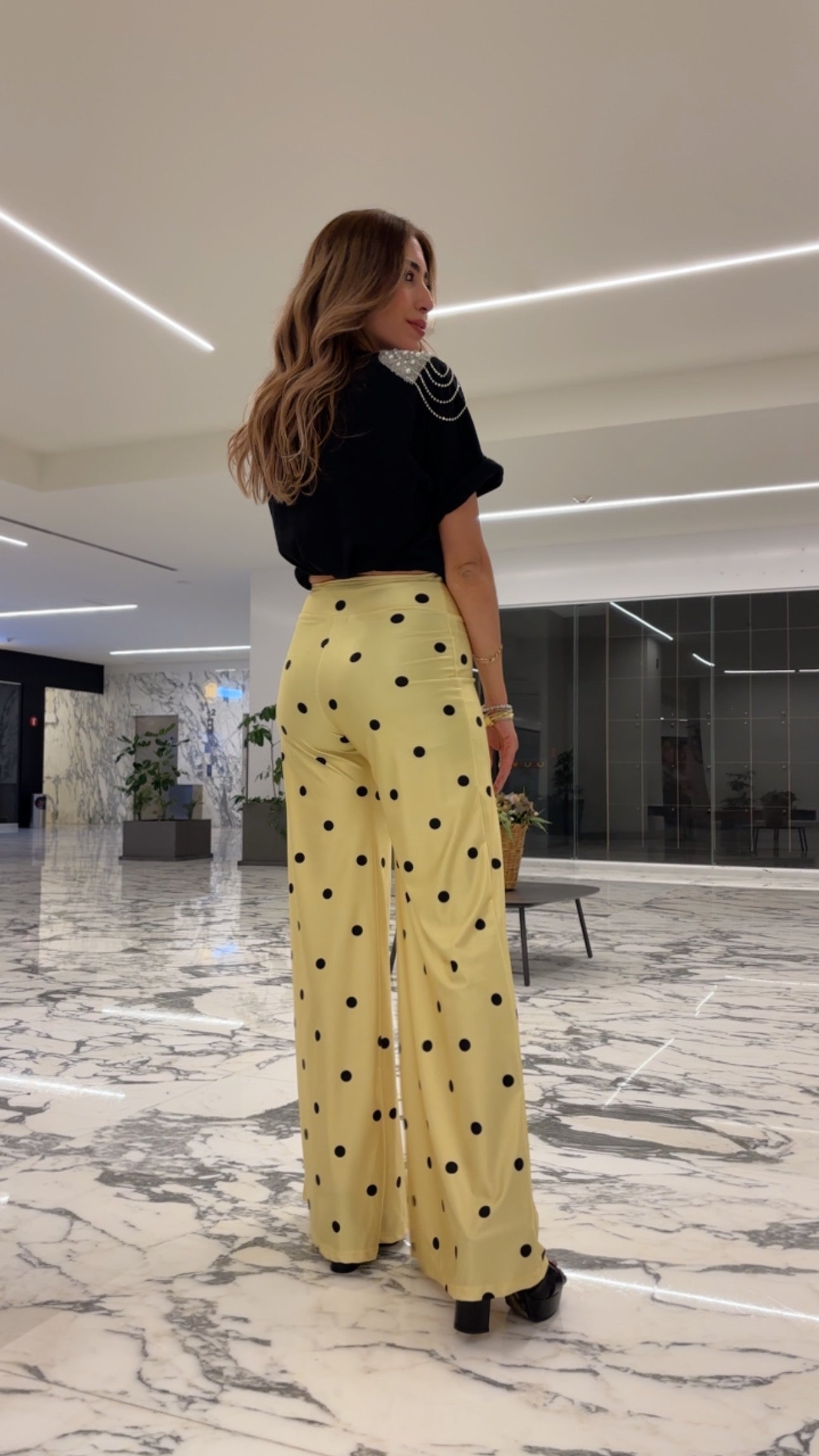 PANTALÓN PALAZZO AMARILLO LUNARES