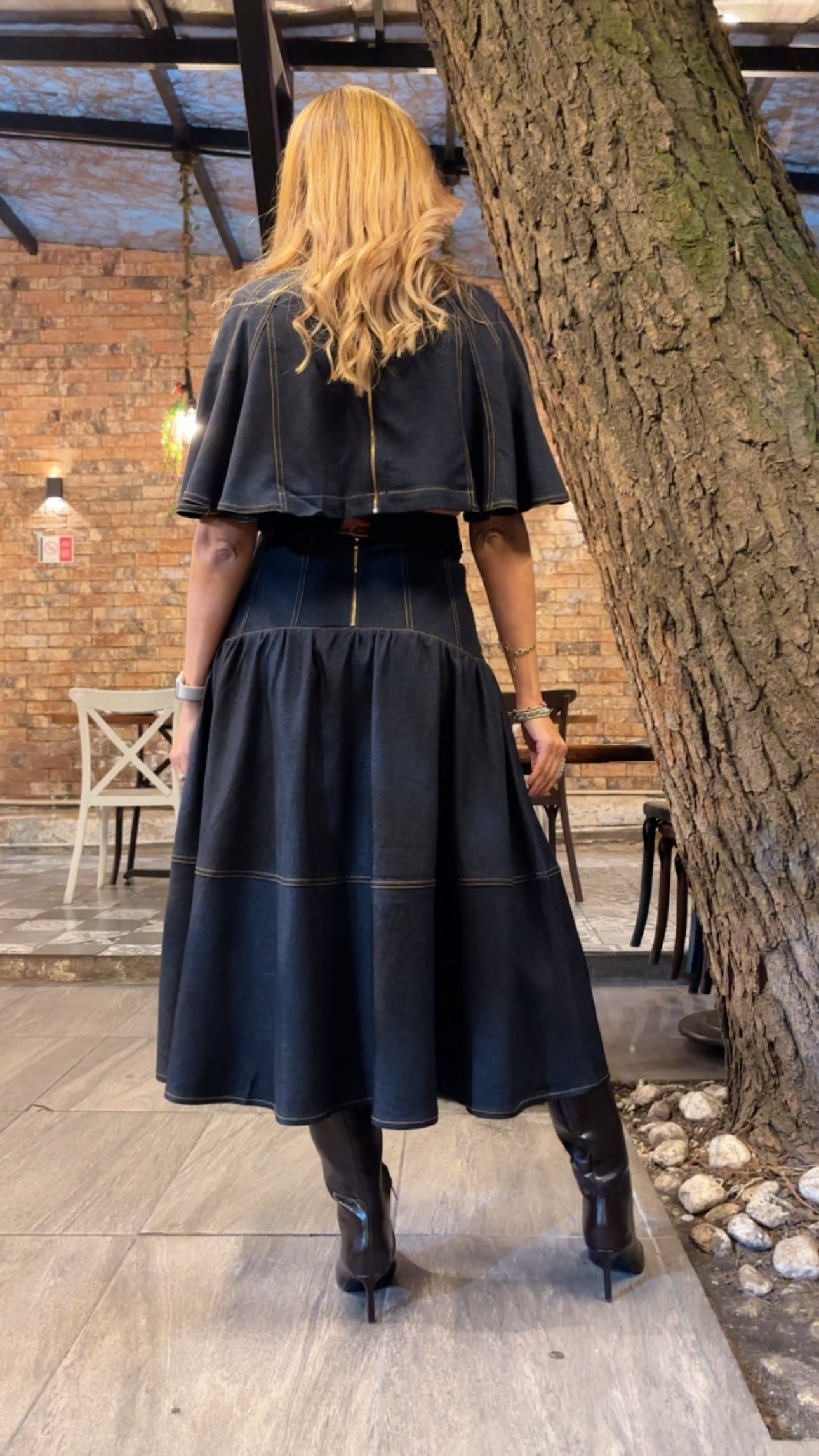 SET FALDA MIDI Y CAPA DENIM