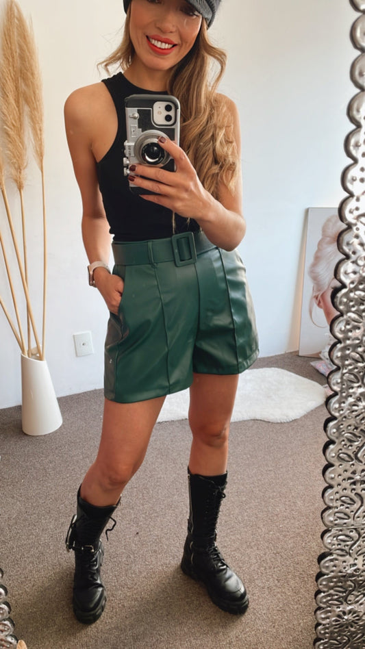SHORTS VINIPIEL VERDE