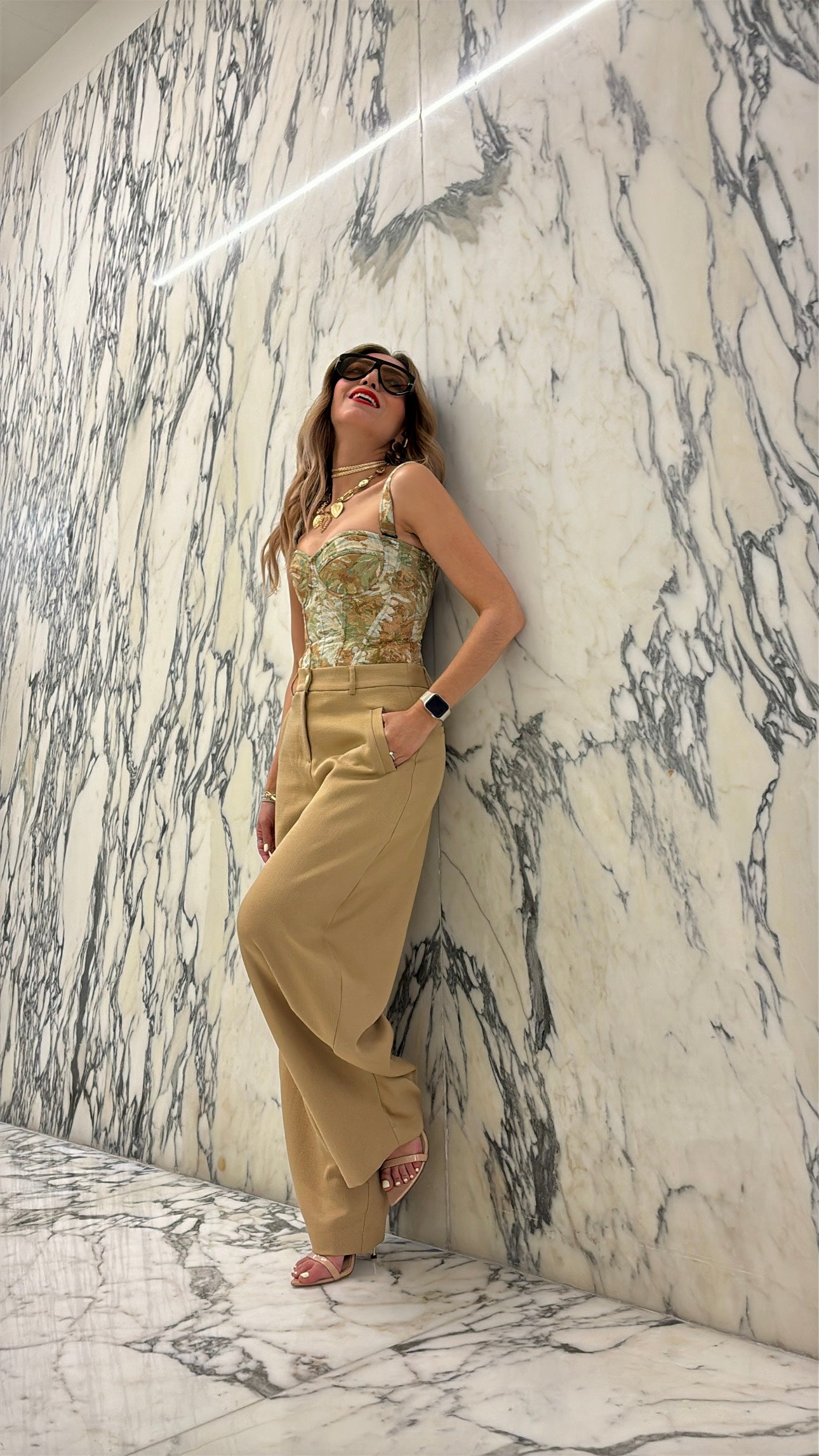 PANTALÓN DE VESTIR BARREL CAMEL