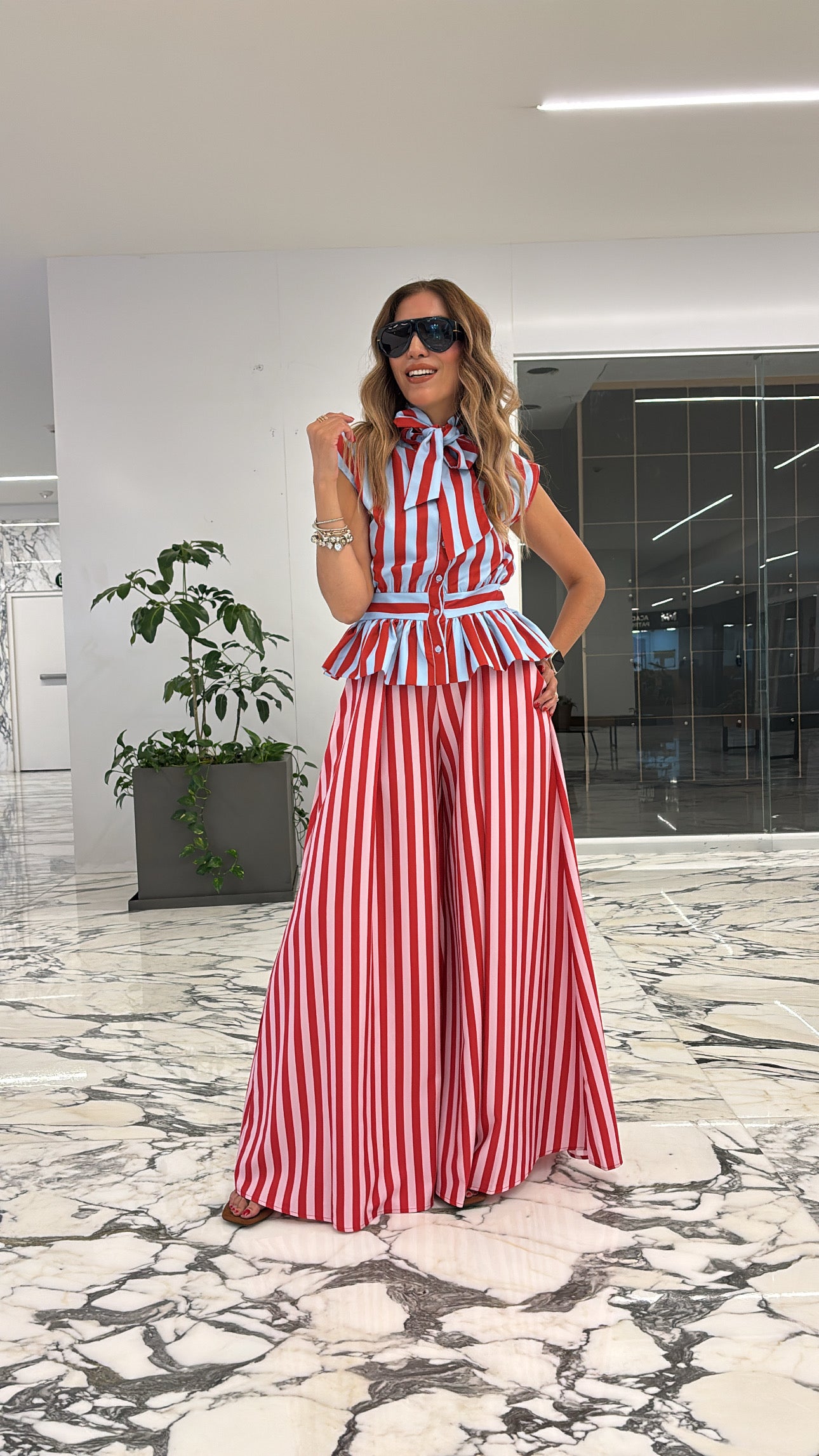 PANTALÓN WIDE LEG TIPO PALAZZO RAYAS
