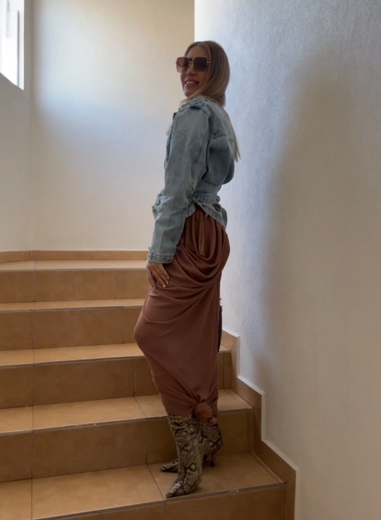 VESTIDO DRAPEADO MARRÓN