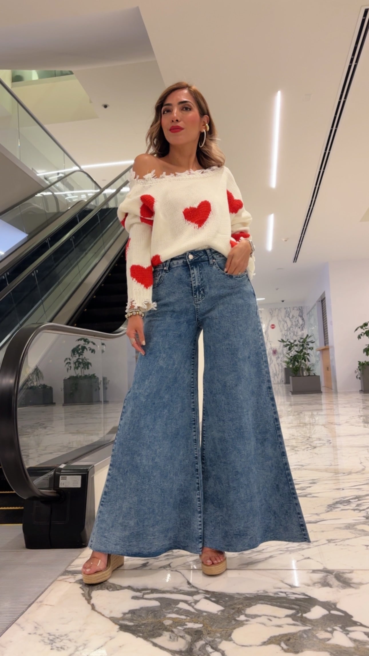 SUÉTER DESHILADO CORAZONES