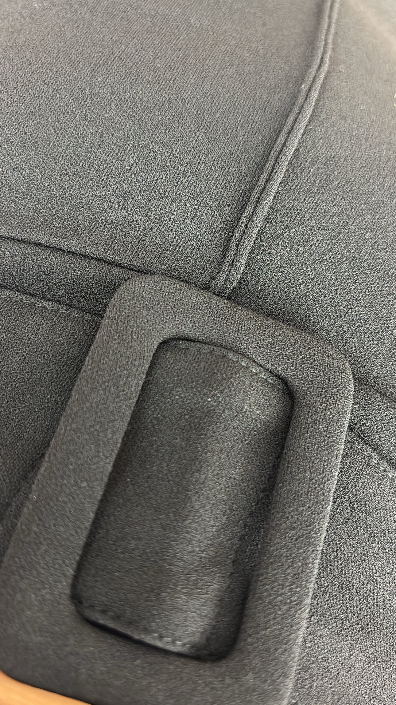 PANTALÓN RECTO NEGRO CINTO
