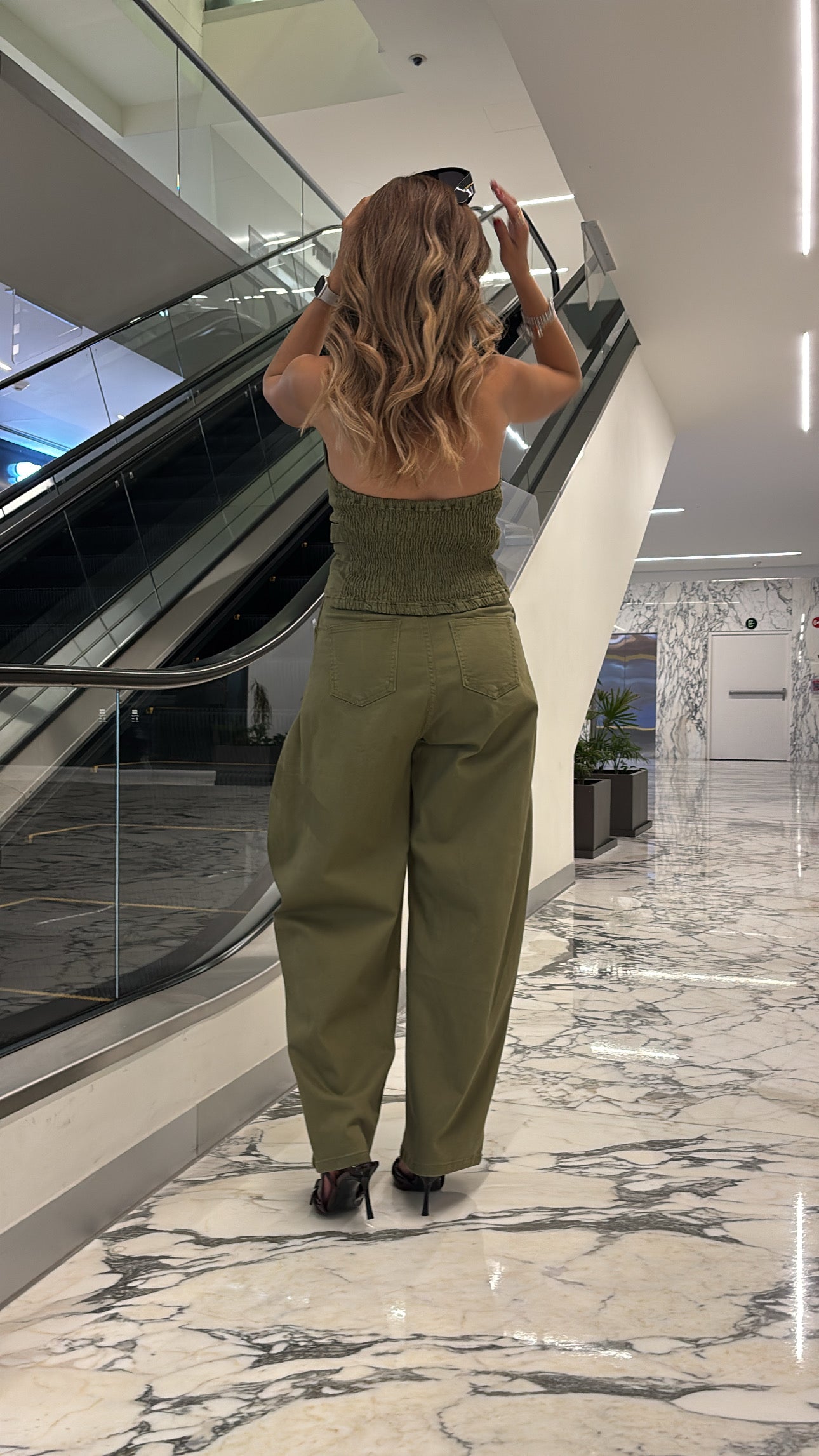 CONJUNTO MILITAR CHALECO Y PANTALÓN OLIVO