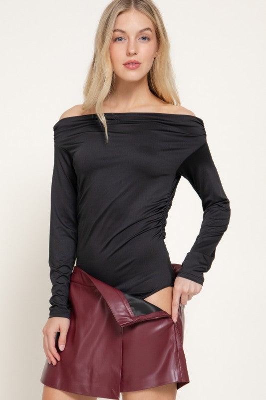 BODY LISO OFF SHOULDER NEGRO