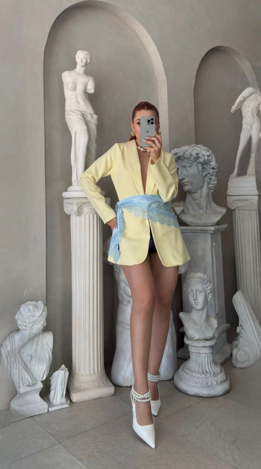 BLAZER CON SOLAPA AMARILLO