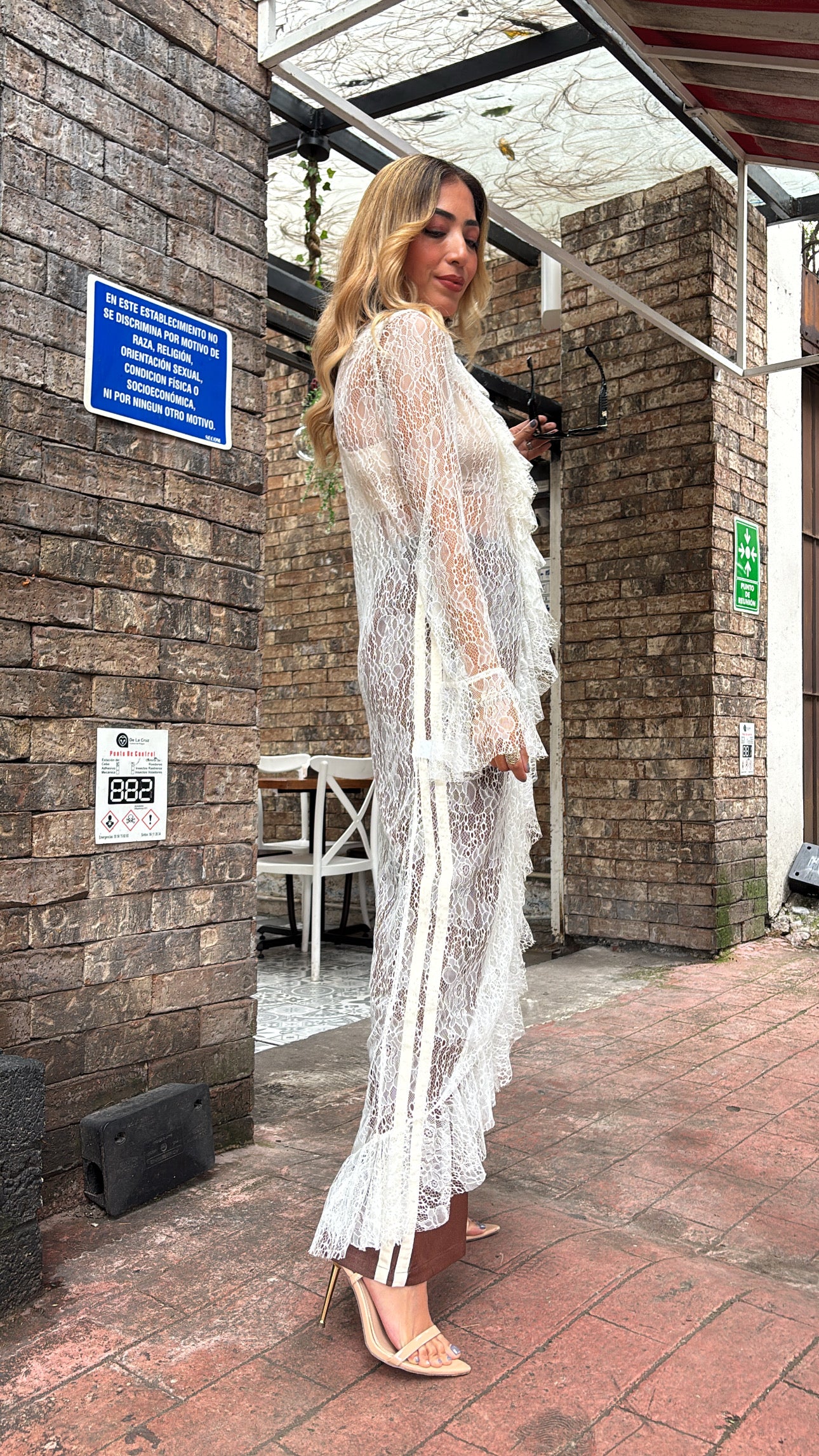 ENSAMBLE ENCAJE BEIGE