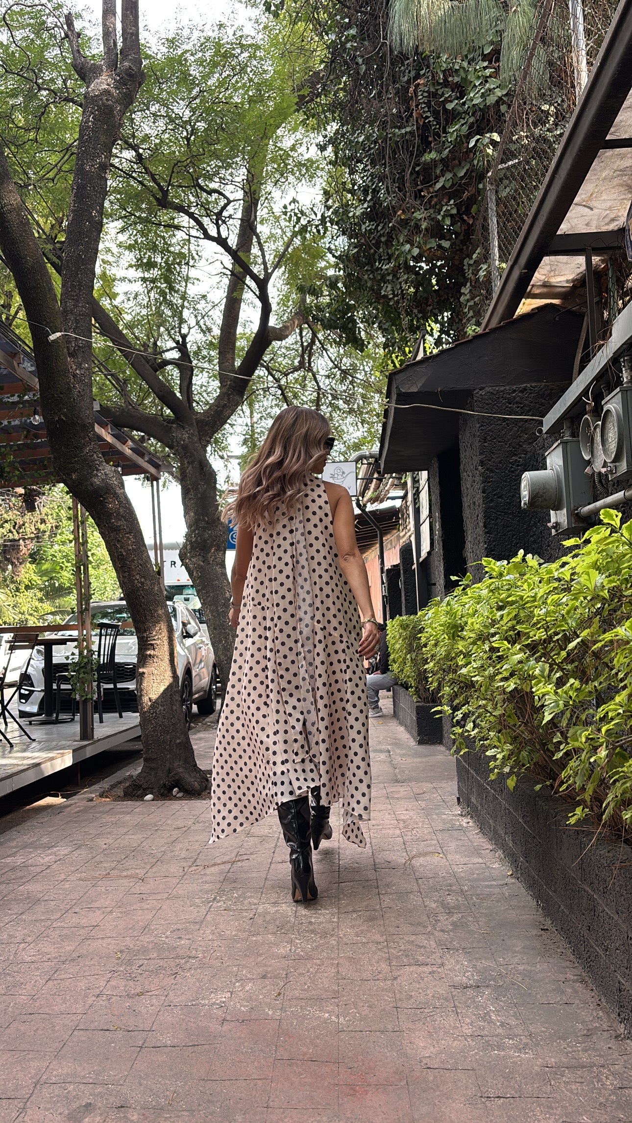 VESTIDO HALTER LUNARES