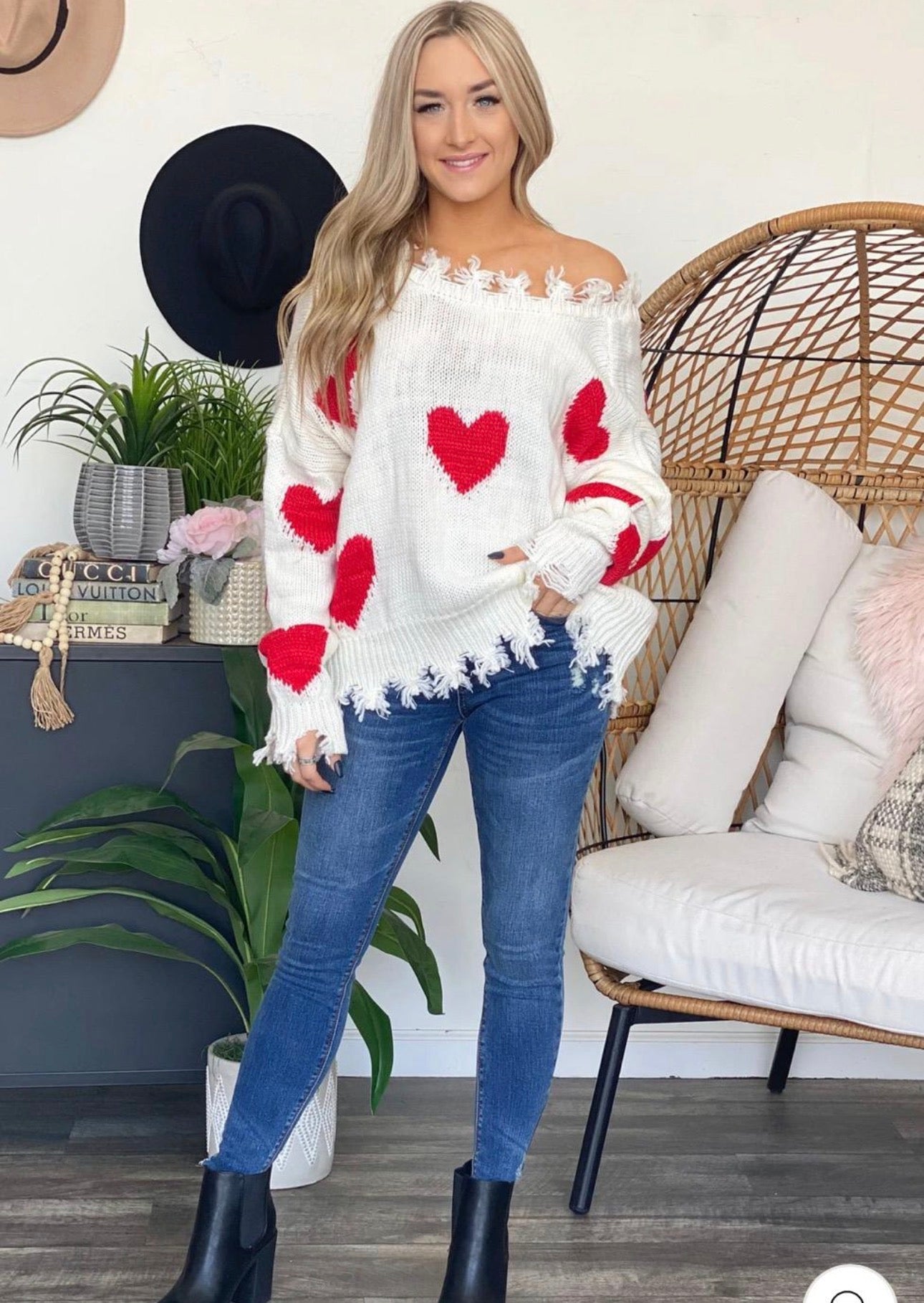 SUÉTER DESHILADO CORAZONES