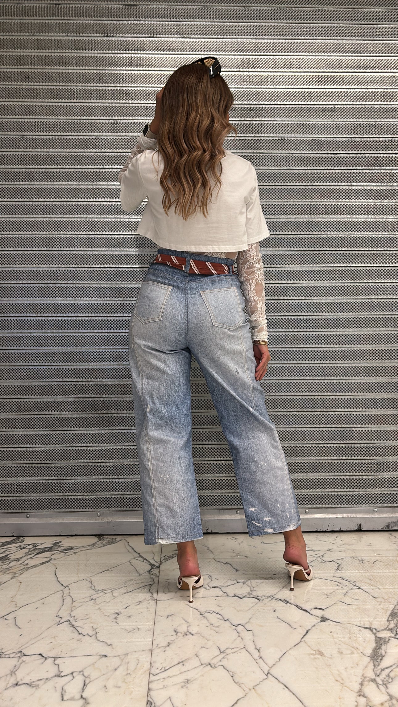 JEANS BARREL CORBATA BRILLOS