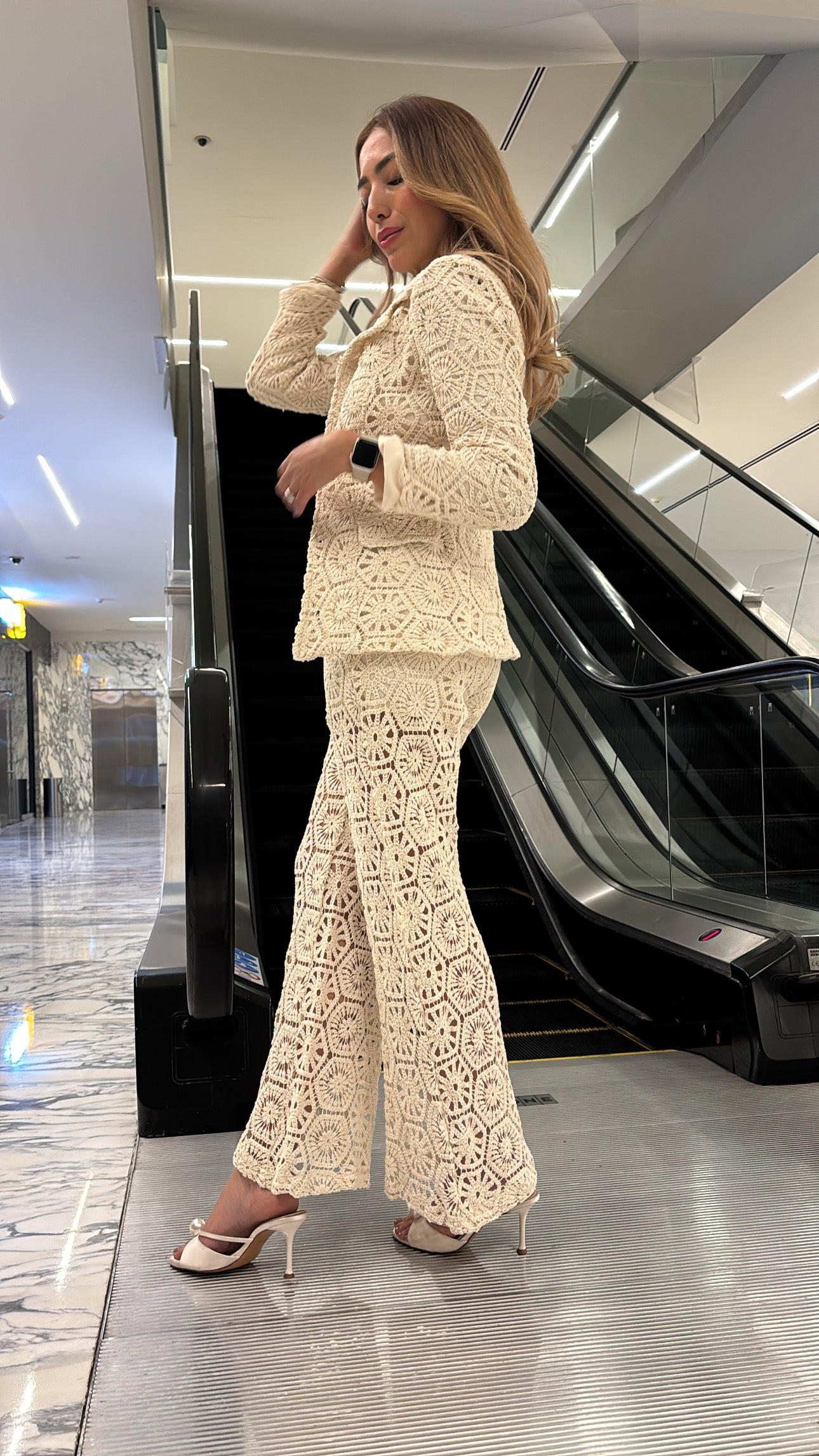 SET BLAZER Y PANTALÓN CROCHET