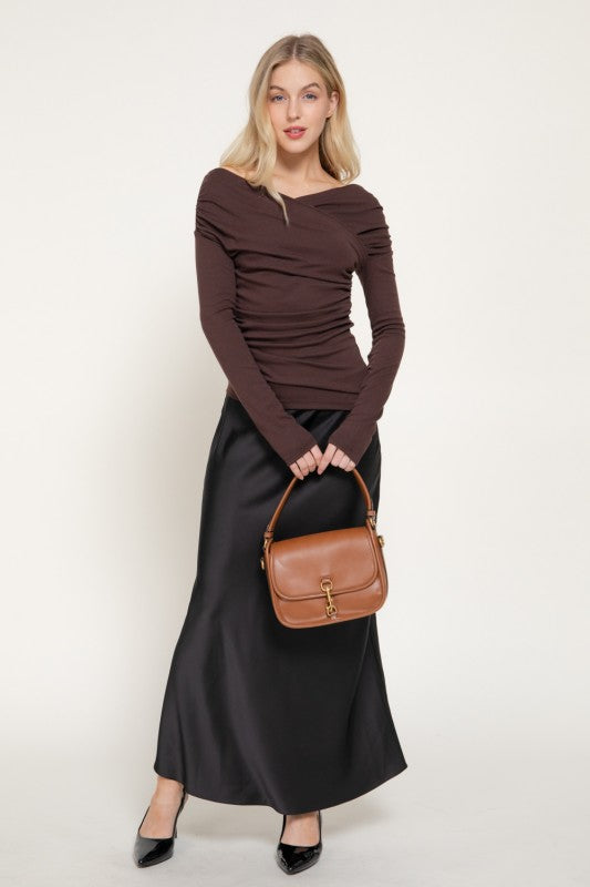 BLUSA DRAPEADA ESCOTE CAFÉ