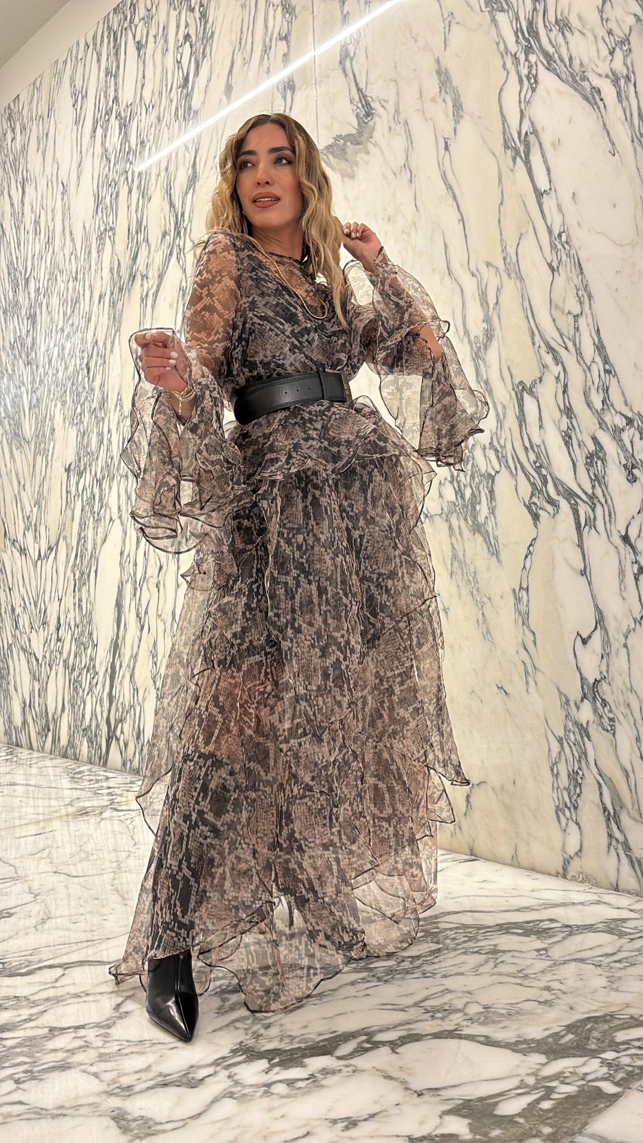 VESTIDO OLANES MÚLTIPLES SNAKE PRINT