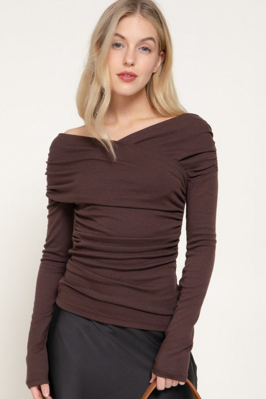 BLUSA DRAPEADA ESCOTE CAFÉ